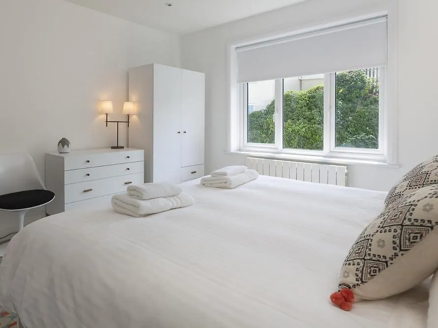 3 Church Hill House Salcombe