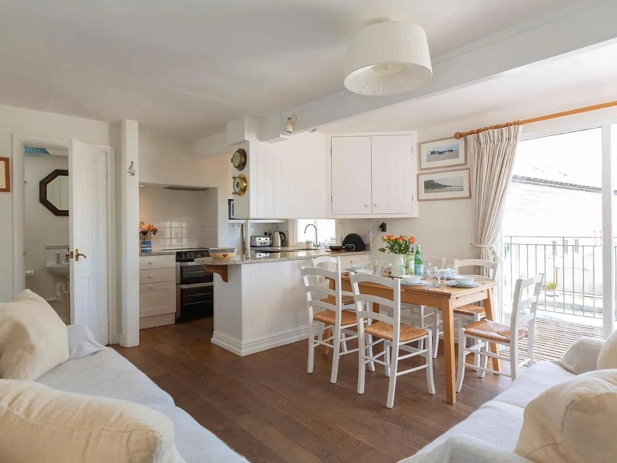 29 Fore Street Salcombe