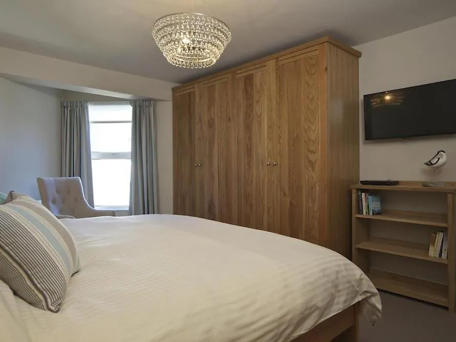 2 Hamstone Court Holiday home