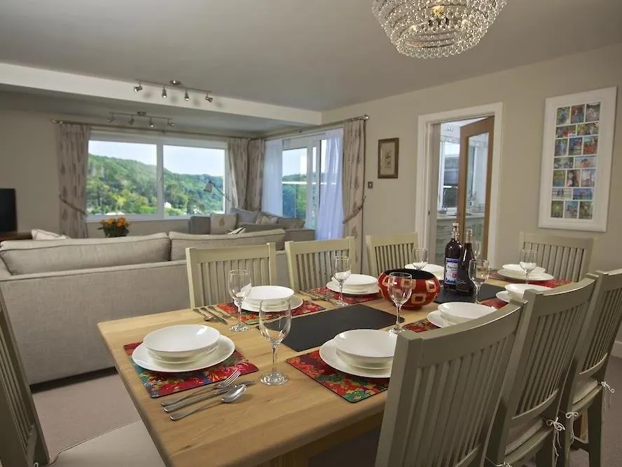 Holiday home 2 Hamstone Court