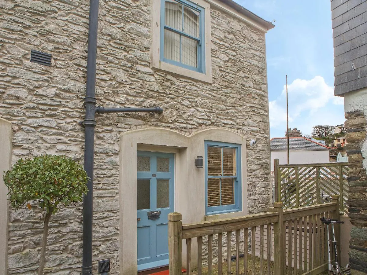 Lee Shore Salcombe