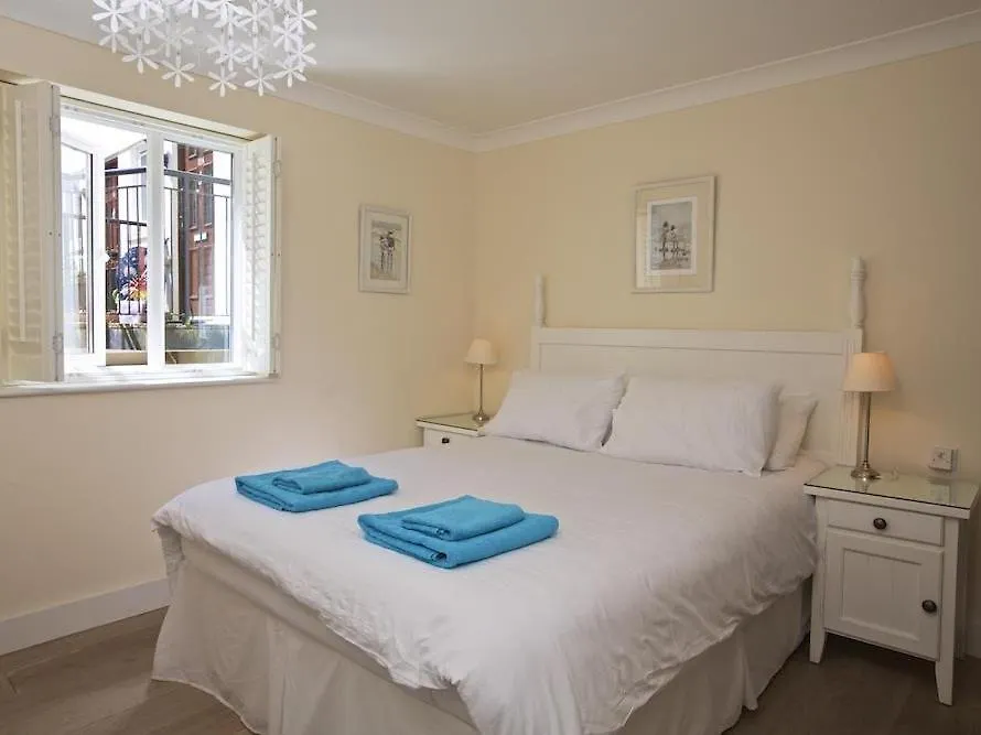 4 Bolt Head Holiday home