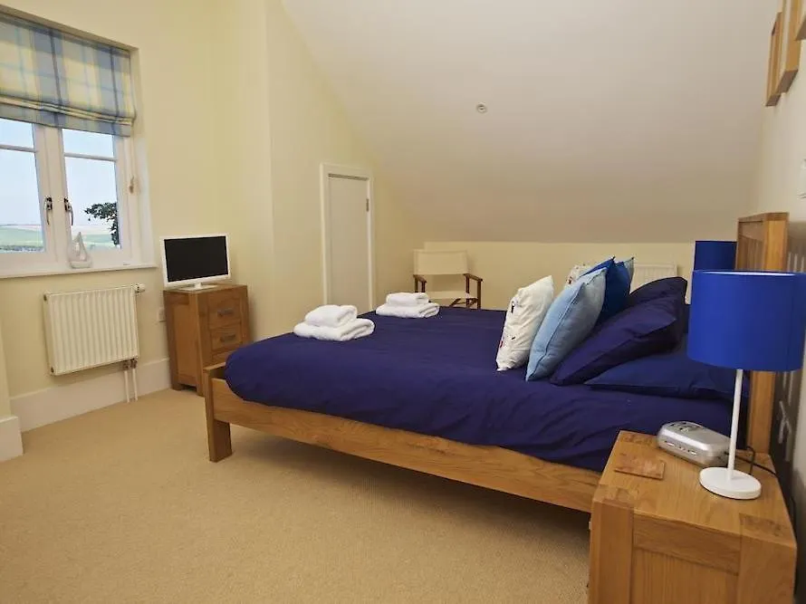 1 Combehaven Holiday home *