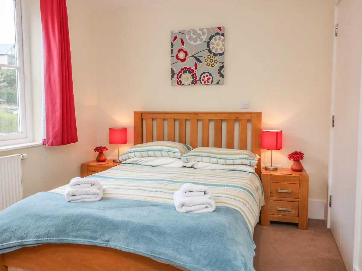1 Combehaven * Salcombe