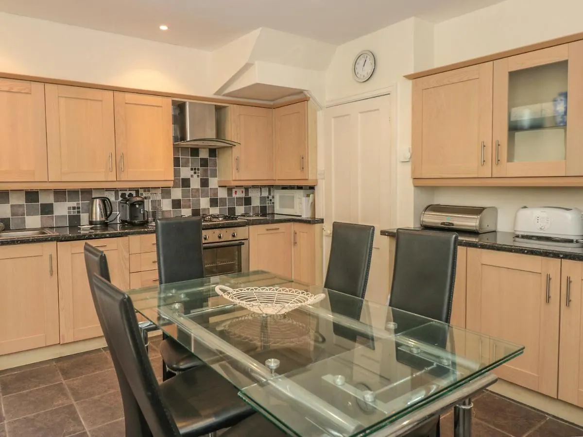 5 Island Street Salcombe