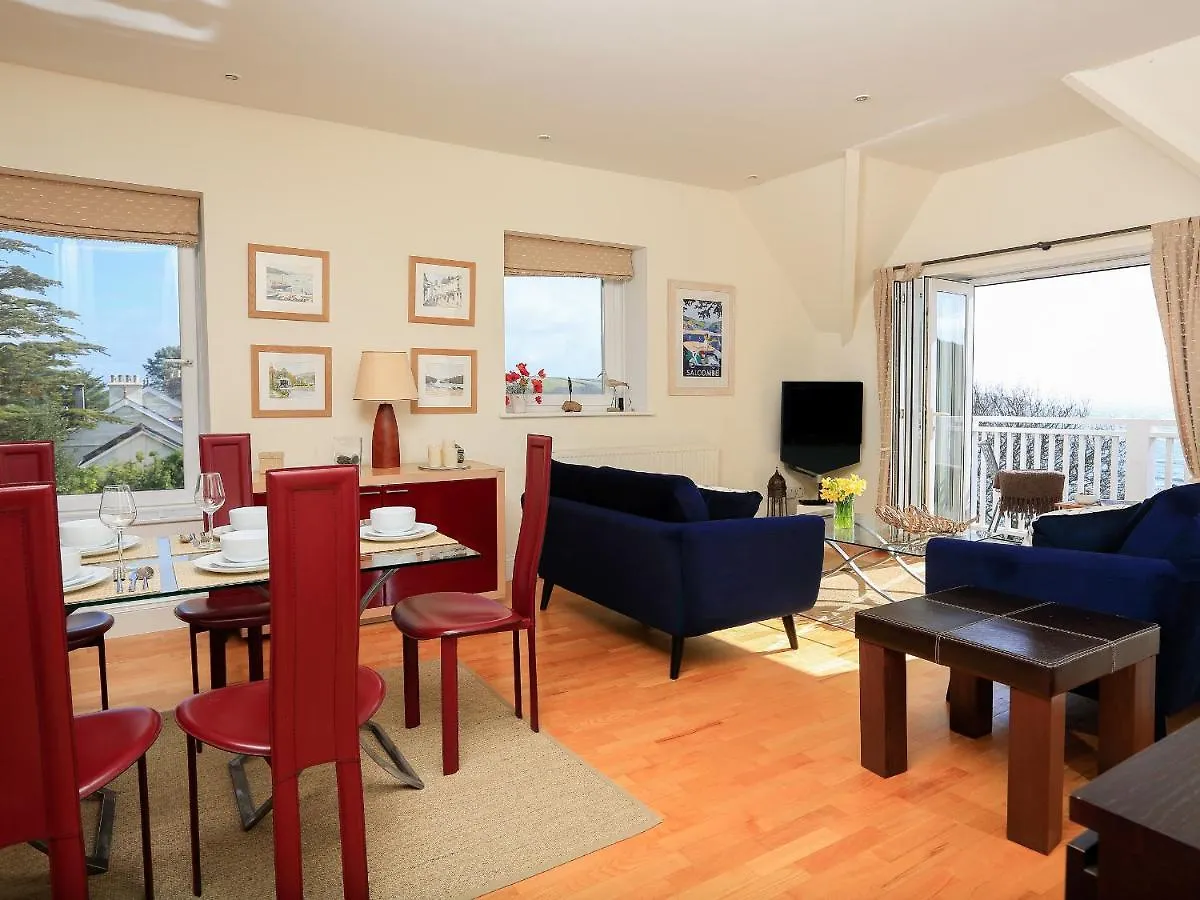 6 Grafton Towers Holiday home Salcombe
