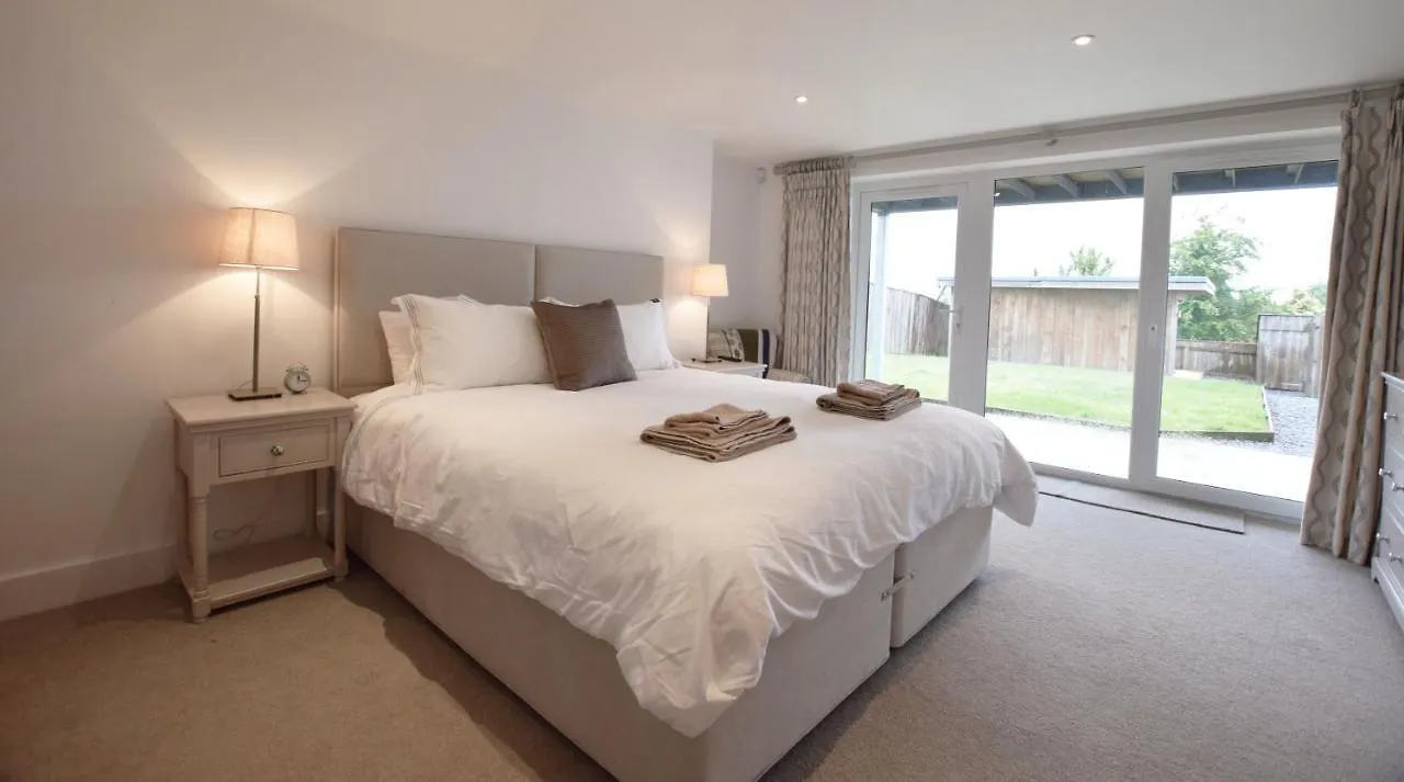 Halcyon - Contemporary 4 Bed Holiday In - Sleeps 8 Salcombe
