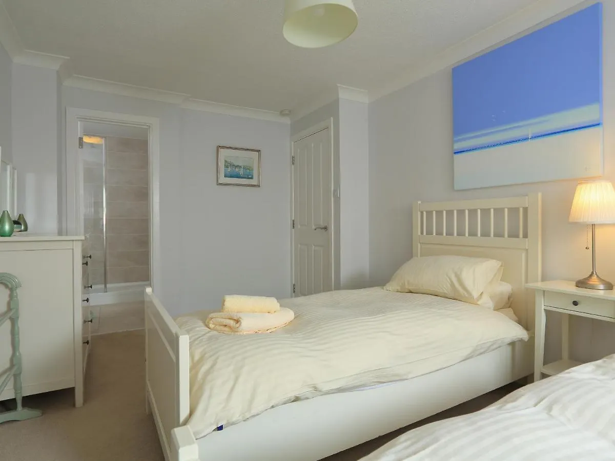 Holiday home 2 Poundstone Court *