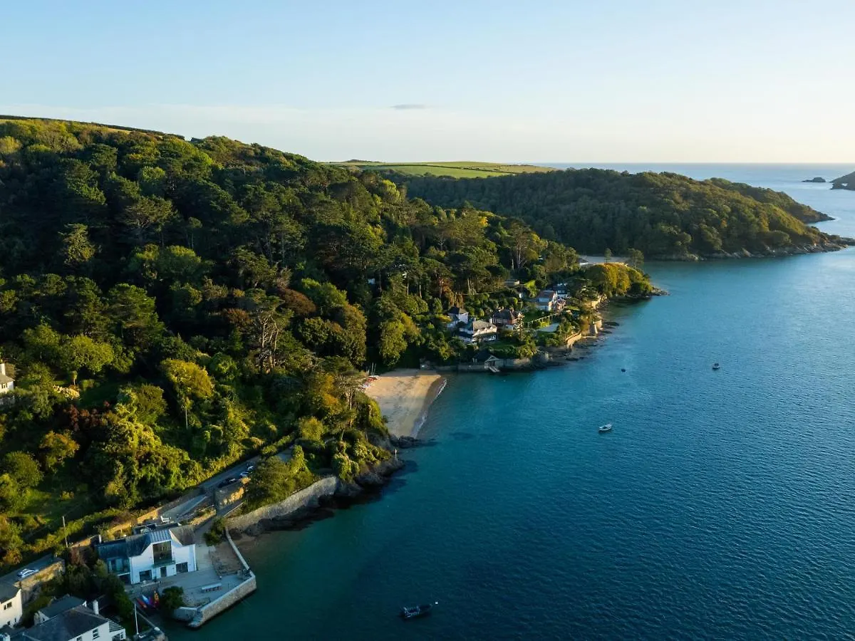 Waders Salcombe