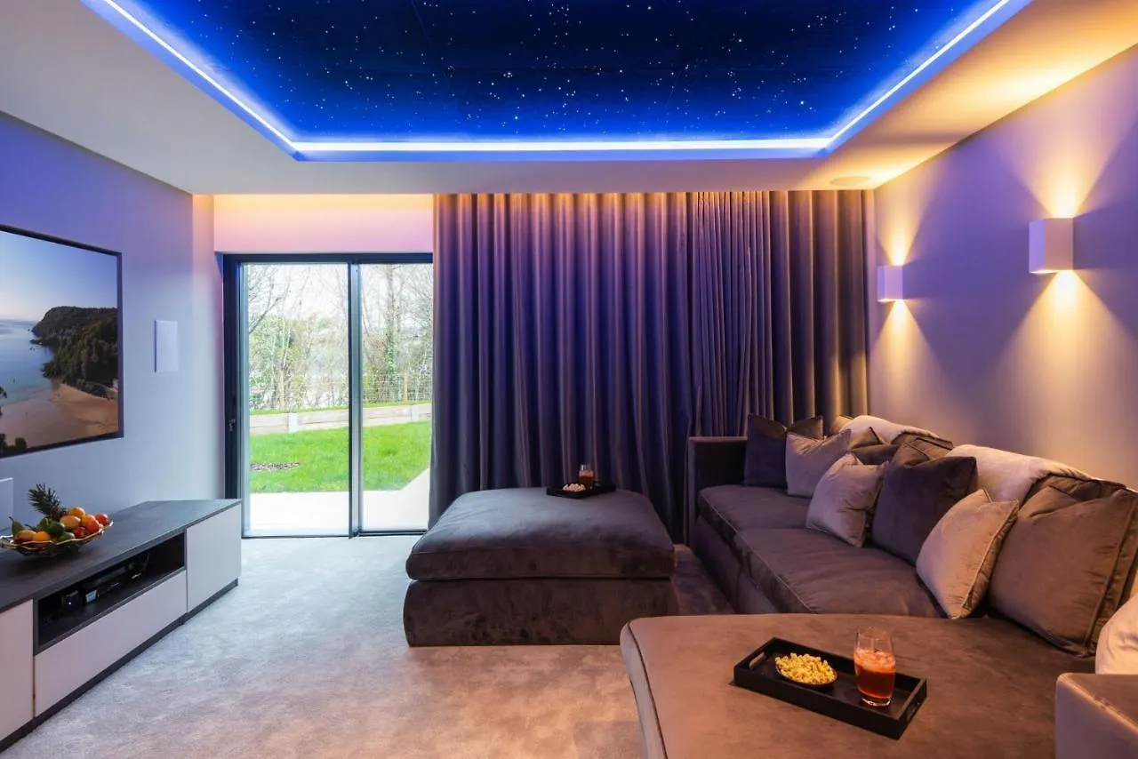 Holiday home Westcombe
