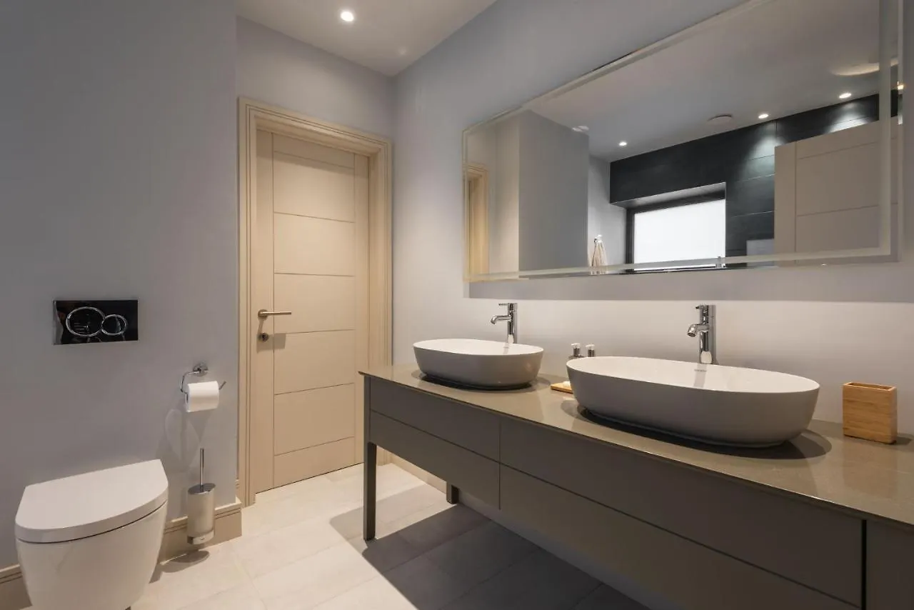 Topwood Holiday home *