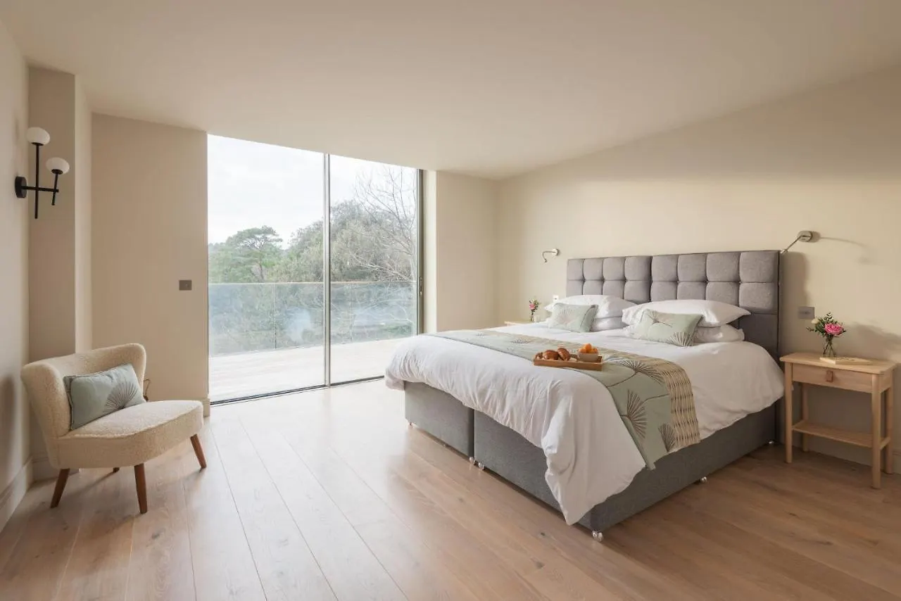 Topwood Holiday home *