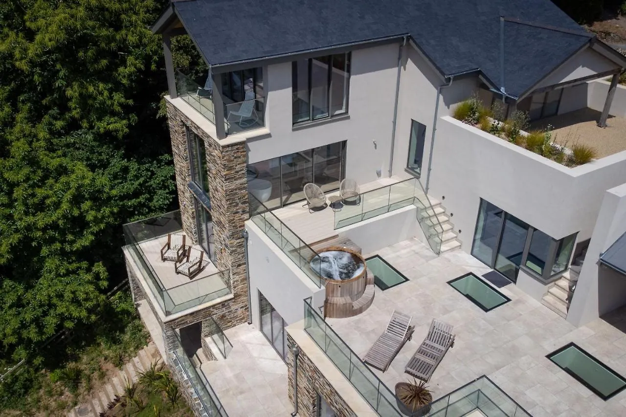 Topwood Holiday home *