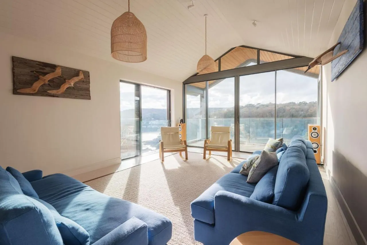 Topwood * Salcombe