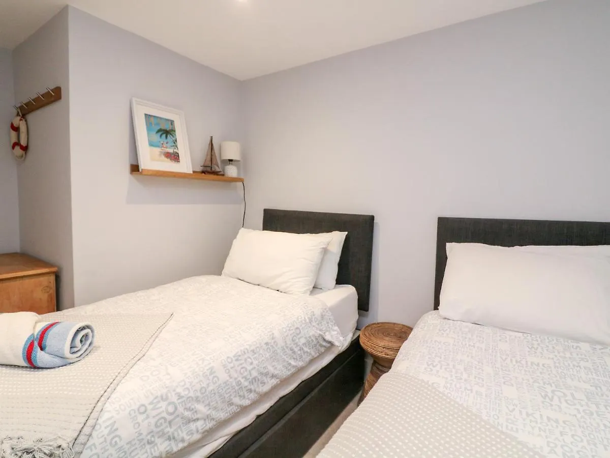 2 Russell Court Holiday home Salcombe
