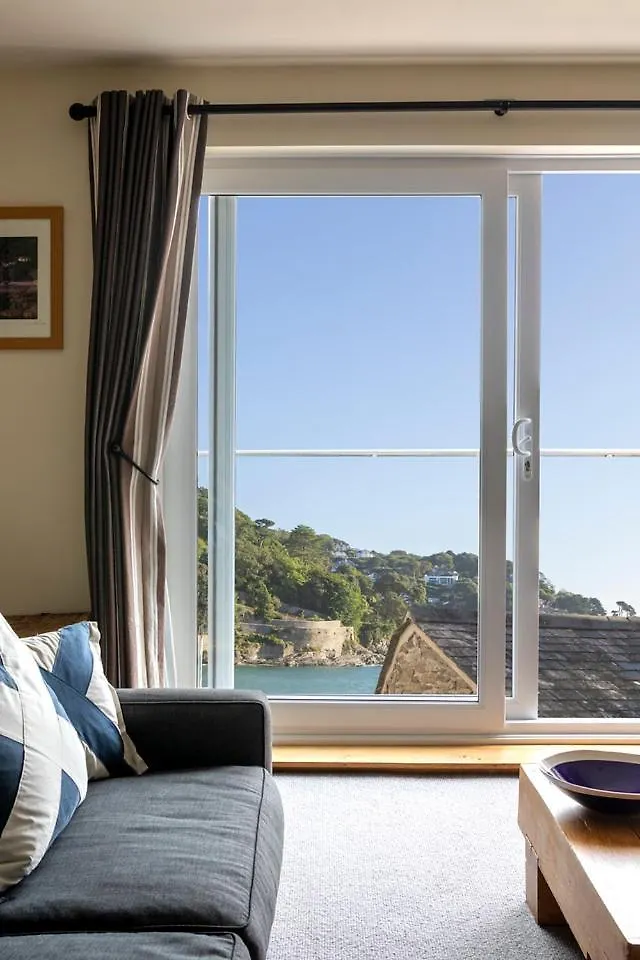 South Sands Hotel 4*