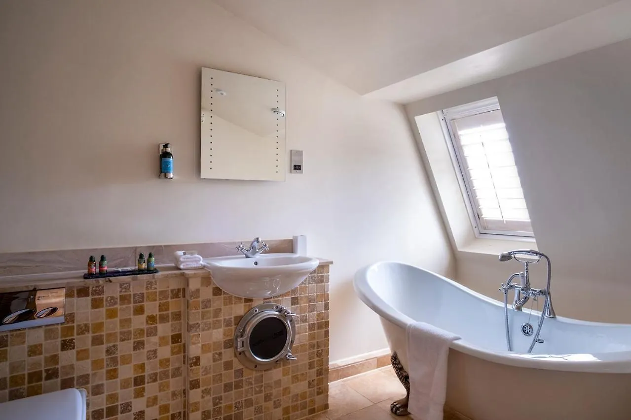 South Sands 4* Salcombe
