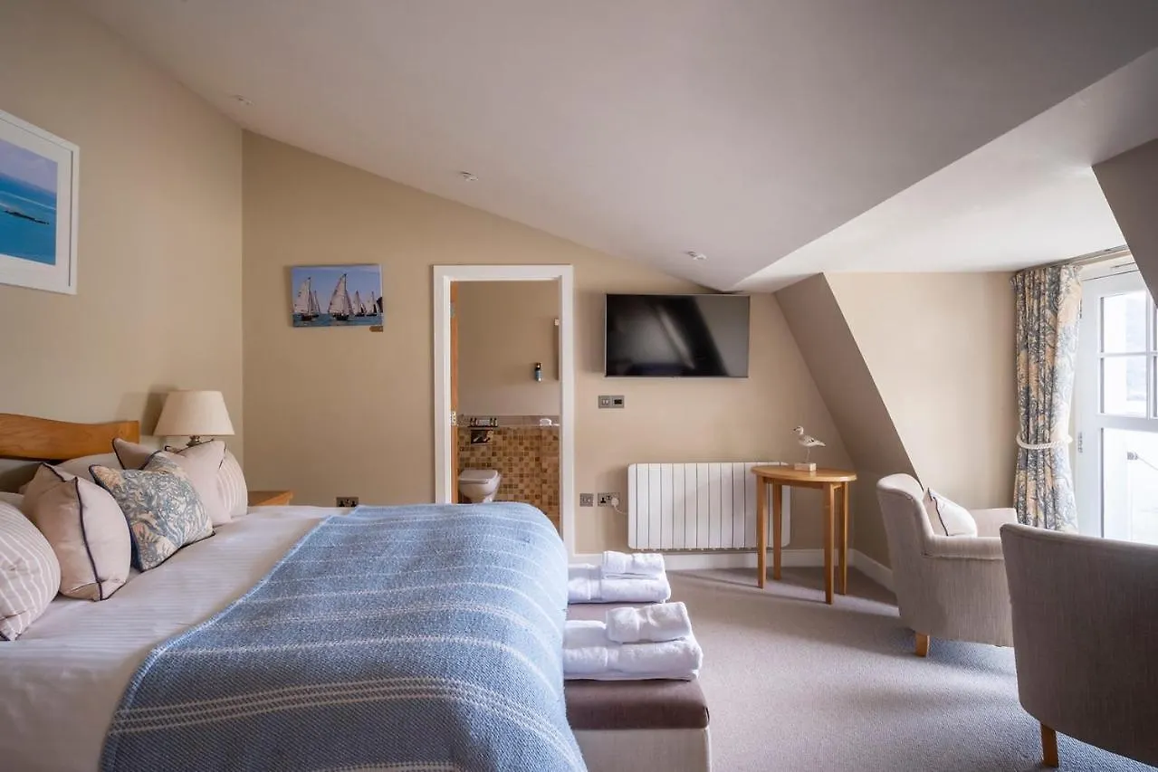 South Sands 4*