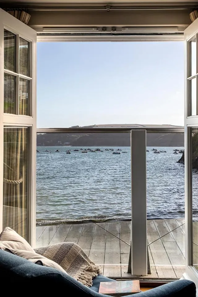 South Sands Hotel 4*