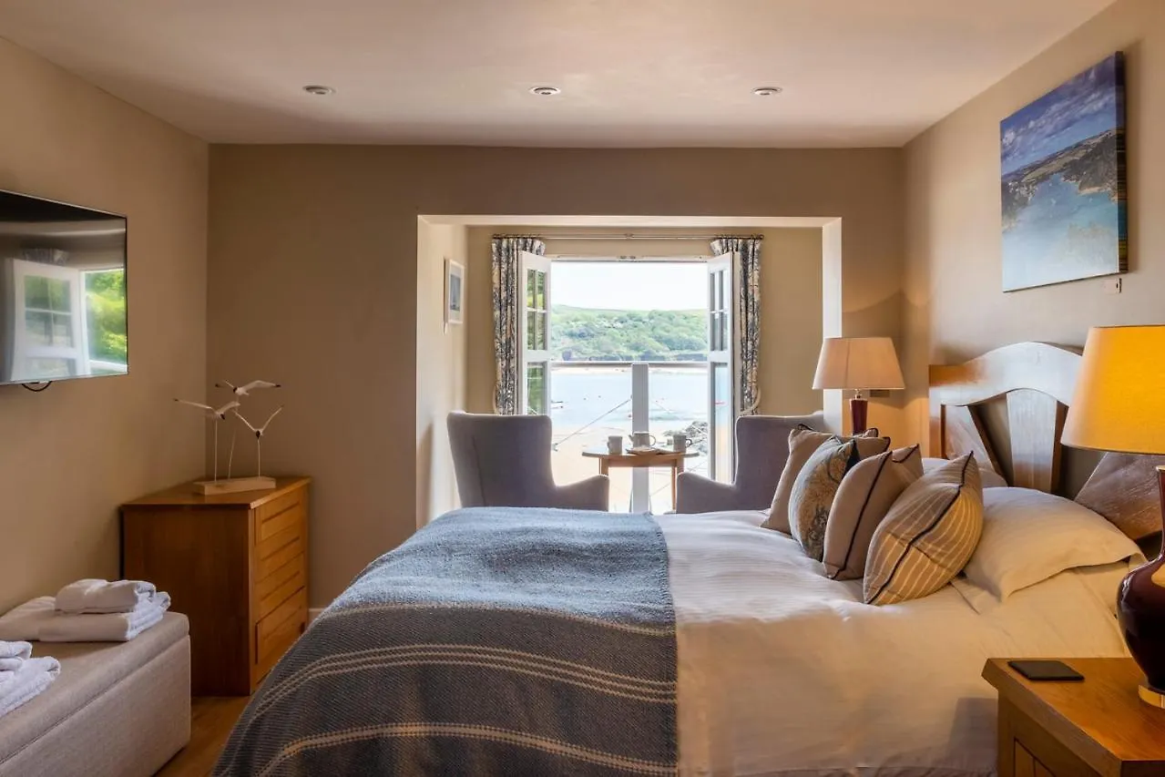 South Sands 4* Salcombe