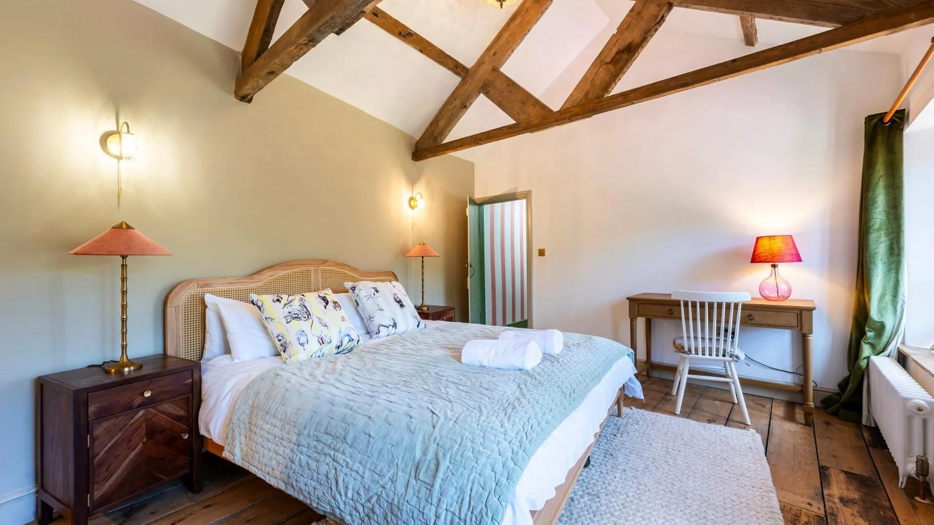 Beautiful House And In * Salcombe