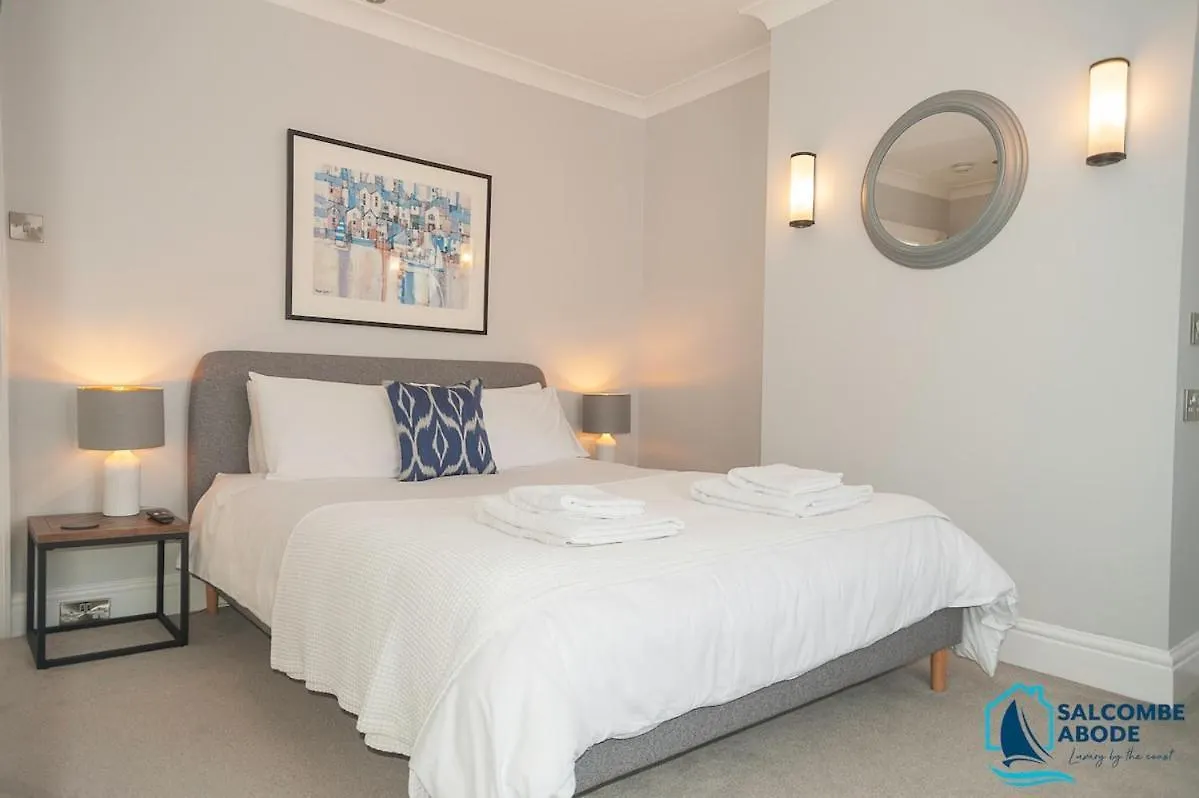 Holiday home Stylish Coastal 3 Bed Haven - Close To Town *