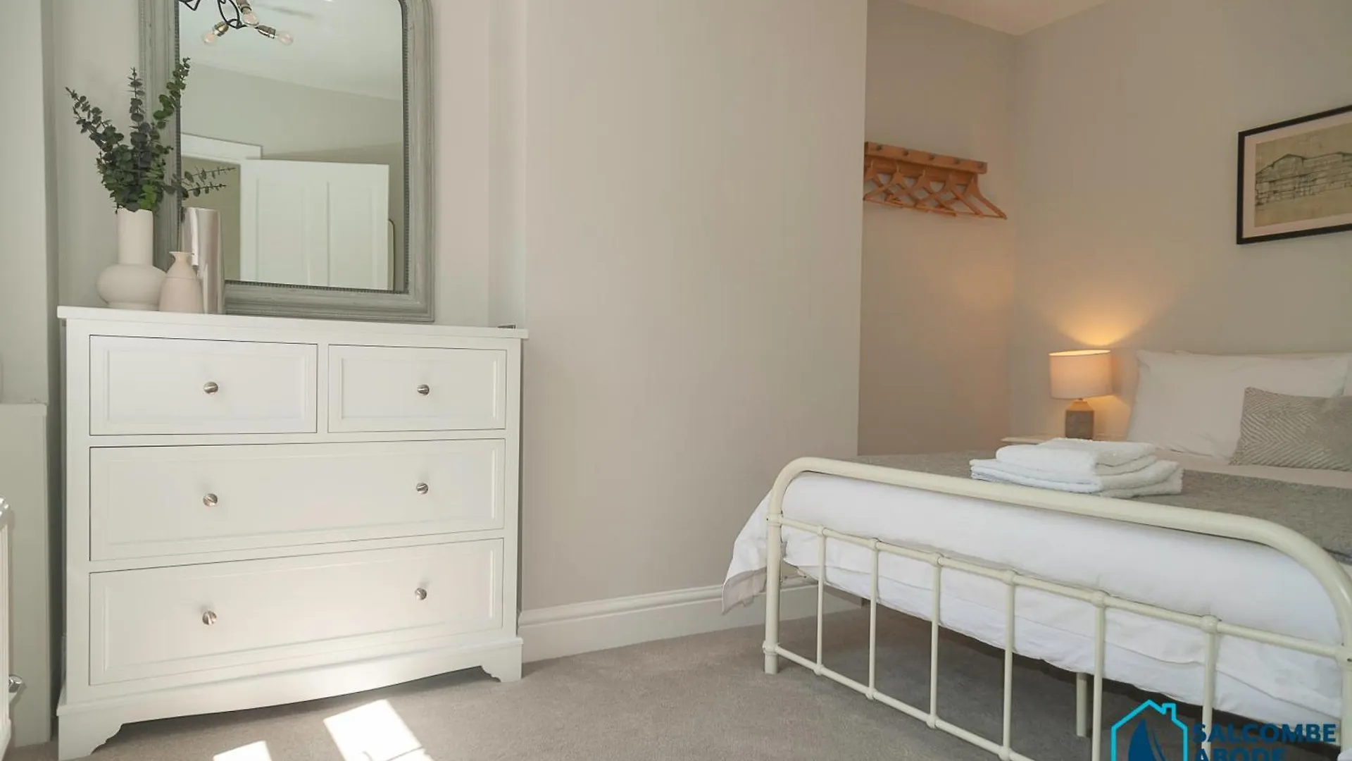 Holiday home Stylish Coastal 3 Bed Haven - Close To Town