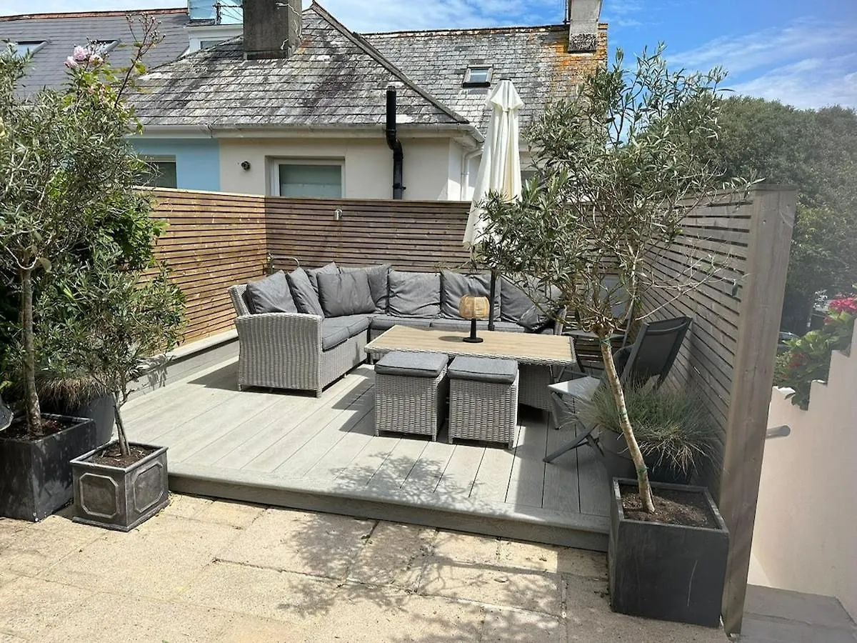 Holiday home Stylish Coastal Living - Prime Location, Garden And Parking
