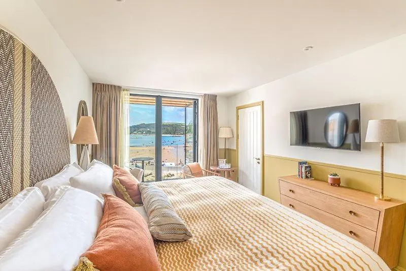 Hotel Harbour Club, & 4*