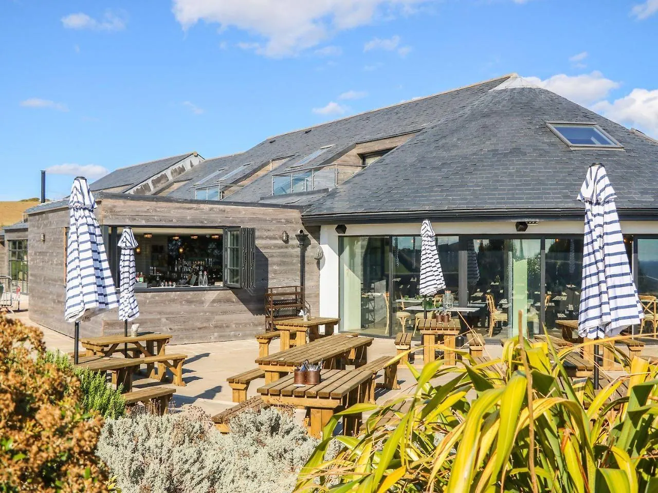 Gara Rock - Garden 7, Salcombe