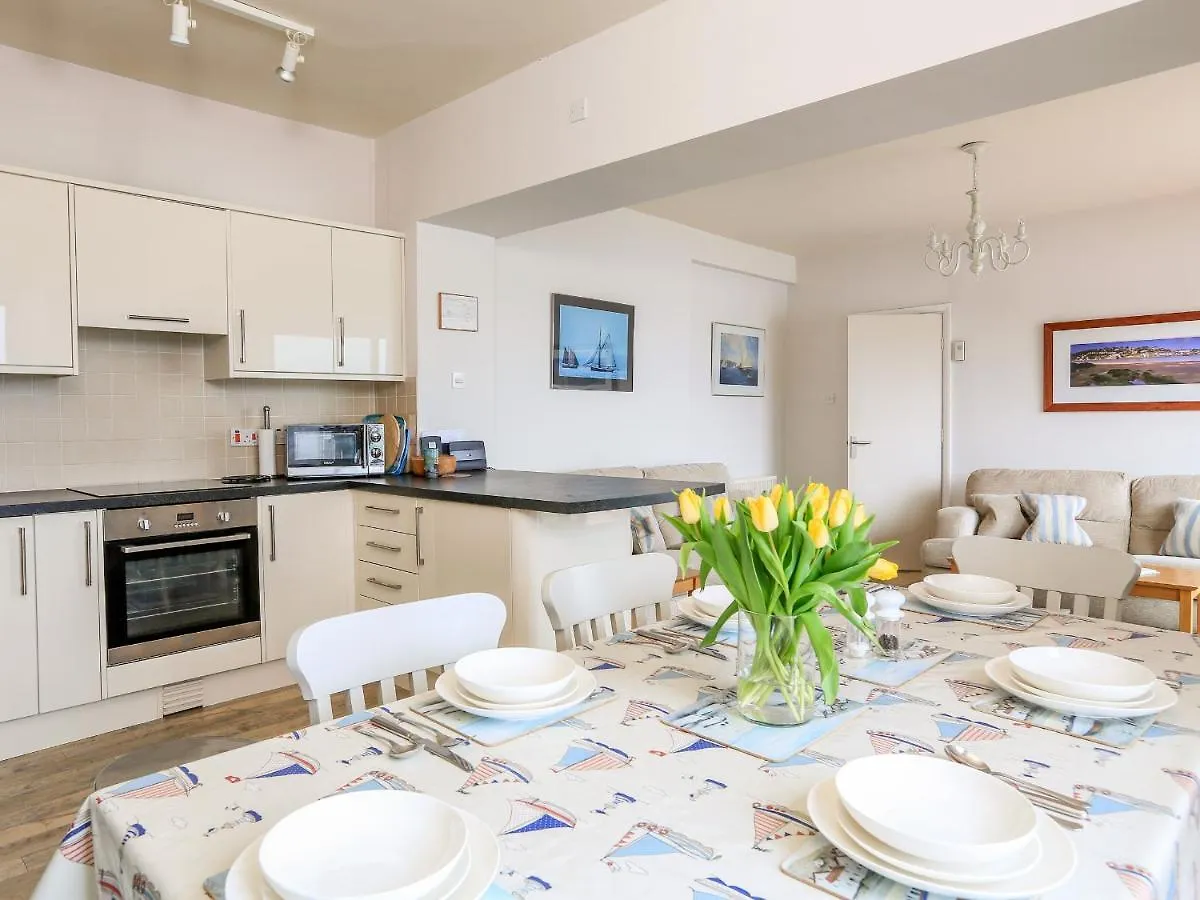 22 The Holiday home *